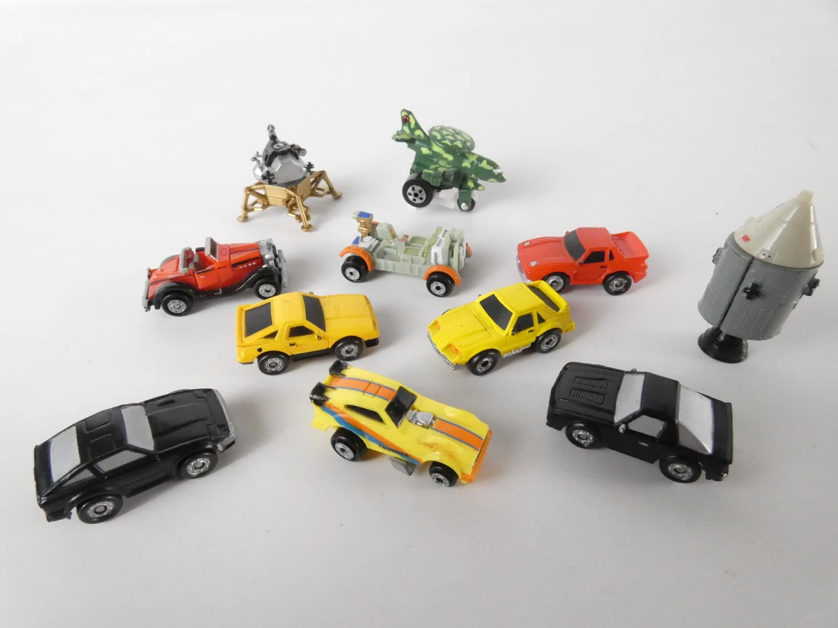 Micro Machines speelset met auto's en parkeerplaats - foto 4