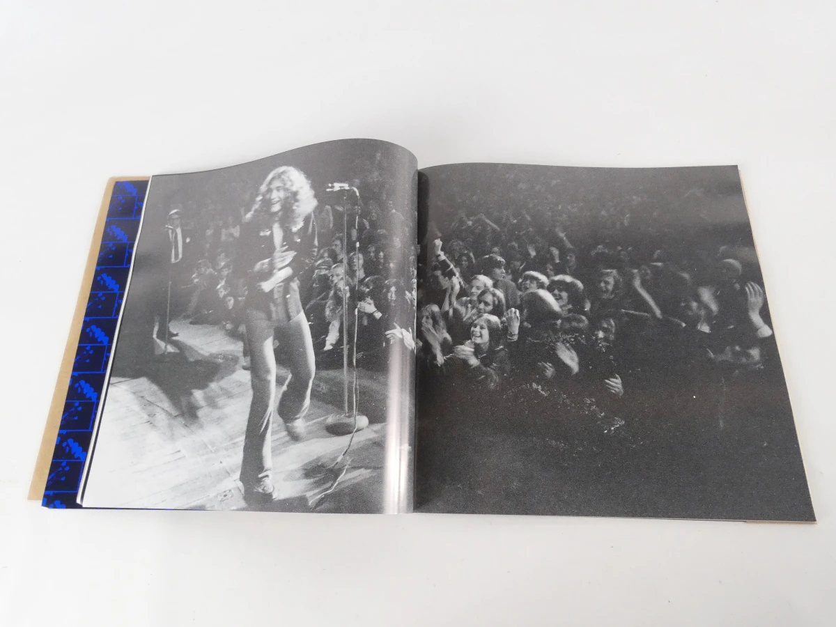 Boek Robert Plant Through The Mirror met foto's en tekst - foto 3