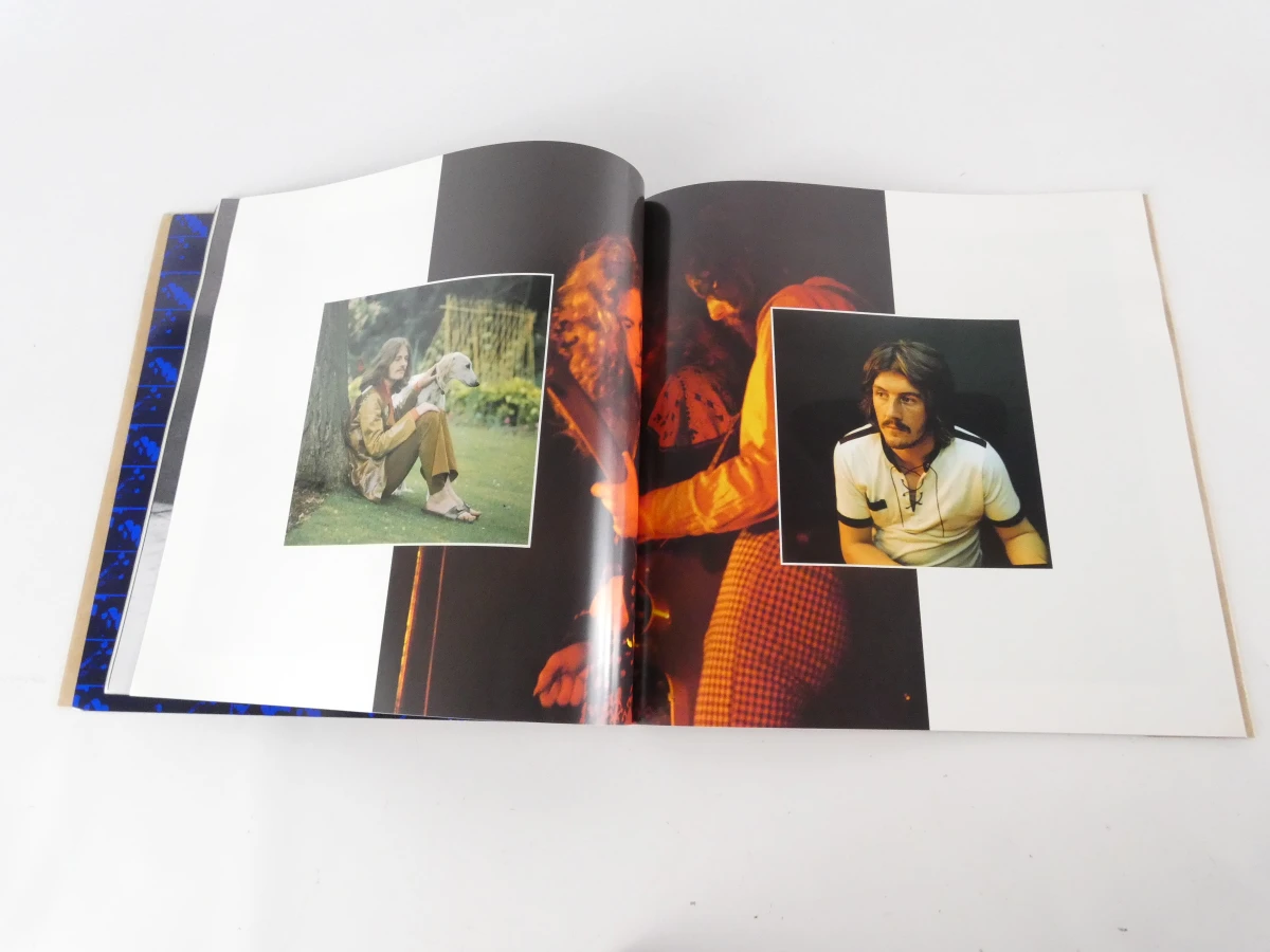 Boek Robert Plant Through The Mirror met foto's en tekst - foto 4