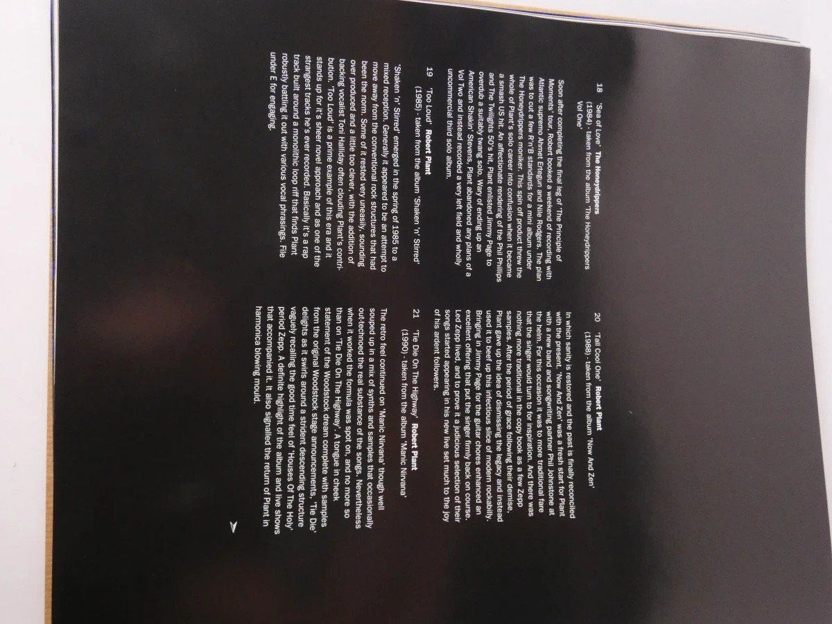Boek Robert Plant Through The Mirror met foto's en tekst - foto 5
