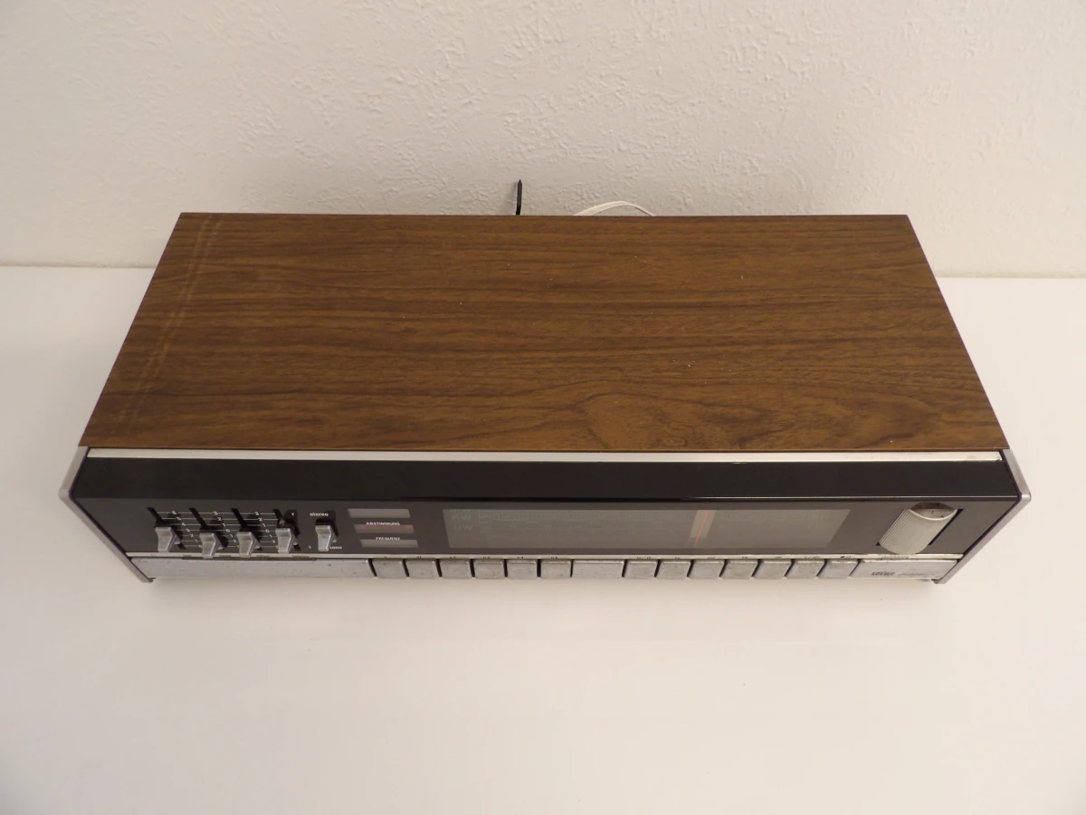 Loewe ST 208 receiver met 2 luidsprekers – foto 6 – kavel bij De Kringwinkel, Leopoldsburg