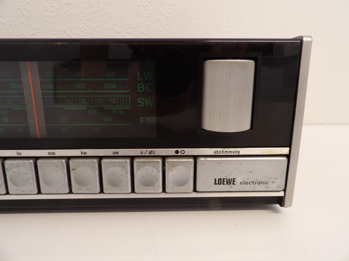 Loewe ST 208 receiver met 2 luidsprekers – foto 5 – kavel bij De Kringwinkel, Leopoldsburg