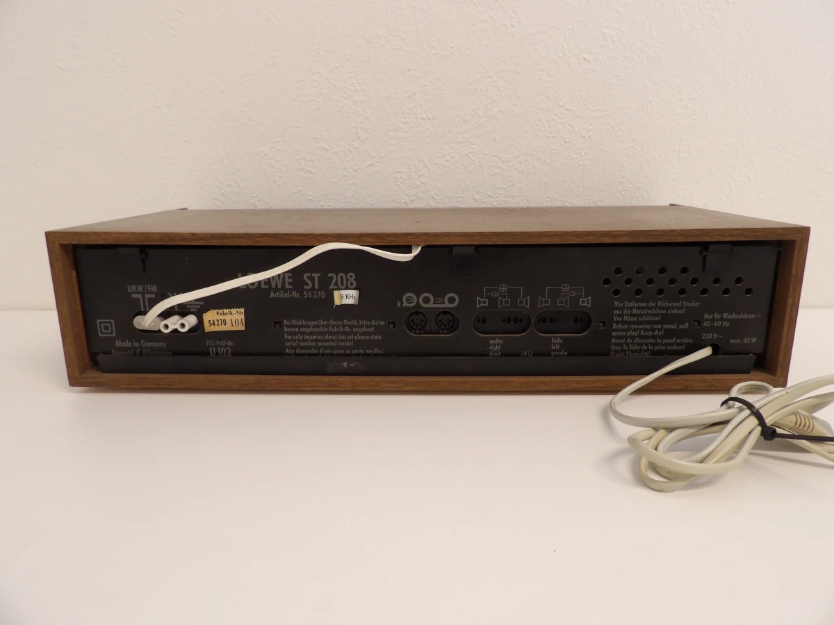 Loewe ST 208 receiver met 2 luidsprekers – foto 7 – kavel bij De Kringwinkel, Leopoldsburg