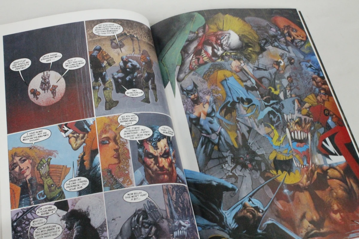 Stripboek: Batman Judge Dredd - Judgment on Gotham - foto 5