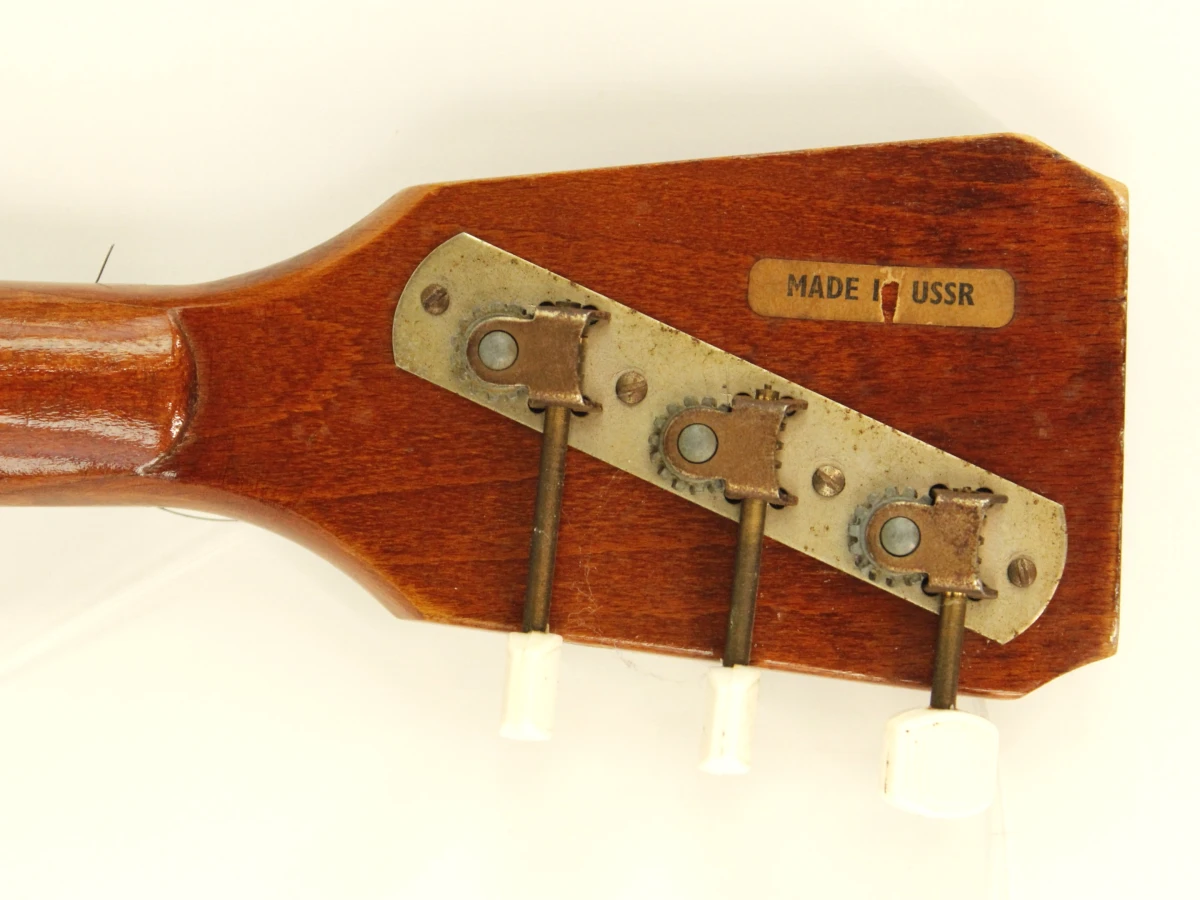 Vintage Russische balalaika – 3-snarig houten snaarinstrument - foto 6