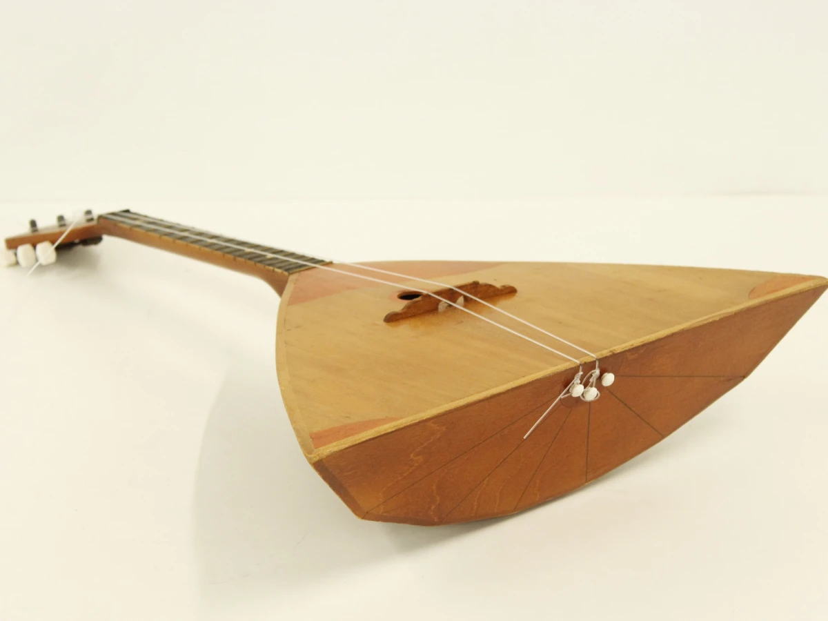 Vintage Russische balalaika – 3-snarig houten snaarinstrument - foto 8