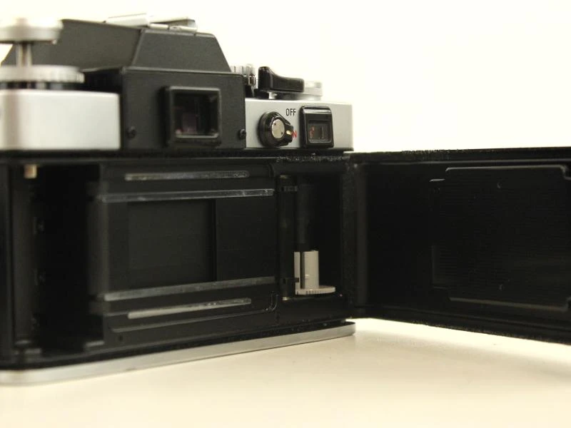 Minolta XE-5 Spiegelreflexcamera met MC Rokkor-PF 50mm f/1.7 Lens