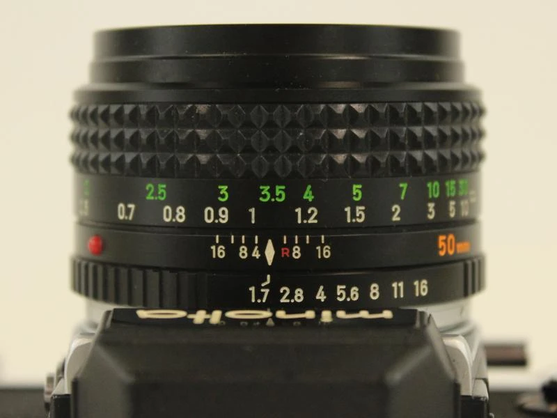 Minolta XE-5 Spiegelreflexcamera met MC Rokkor-PF 50mm f/1.7 Lens