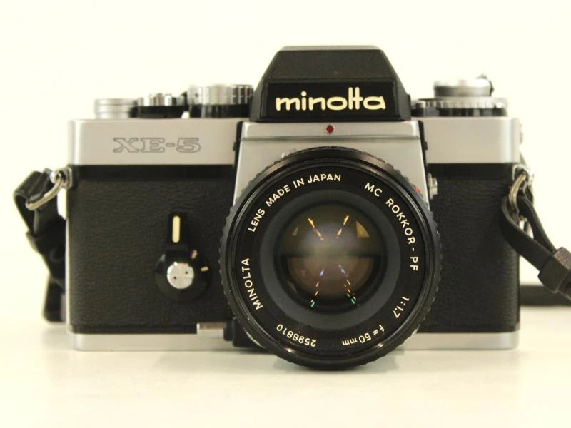Minolta XE-5 Spiegelreflexcamera met MC Rokkor-PF 50mm f/1.7 Lens