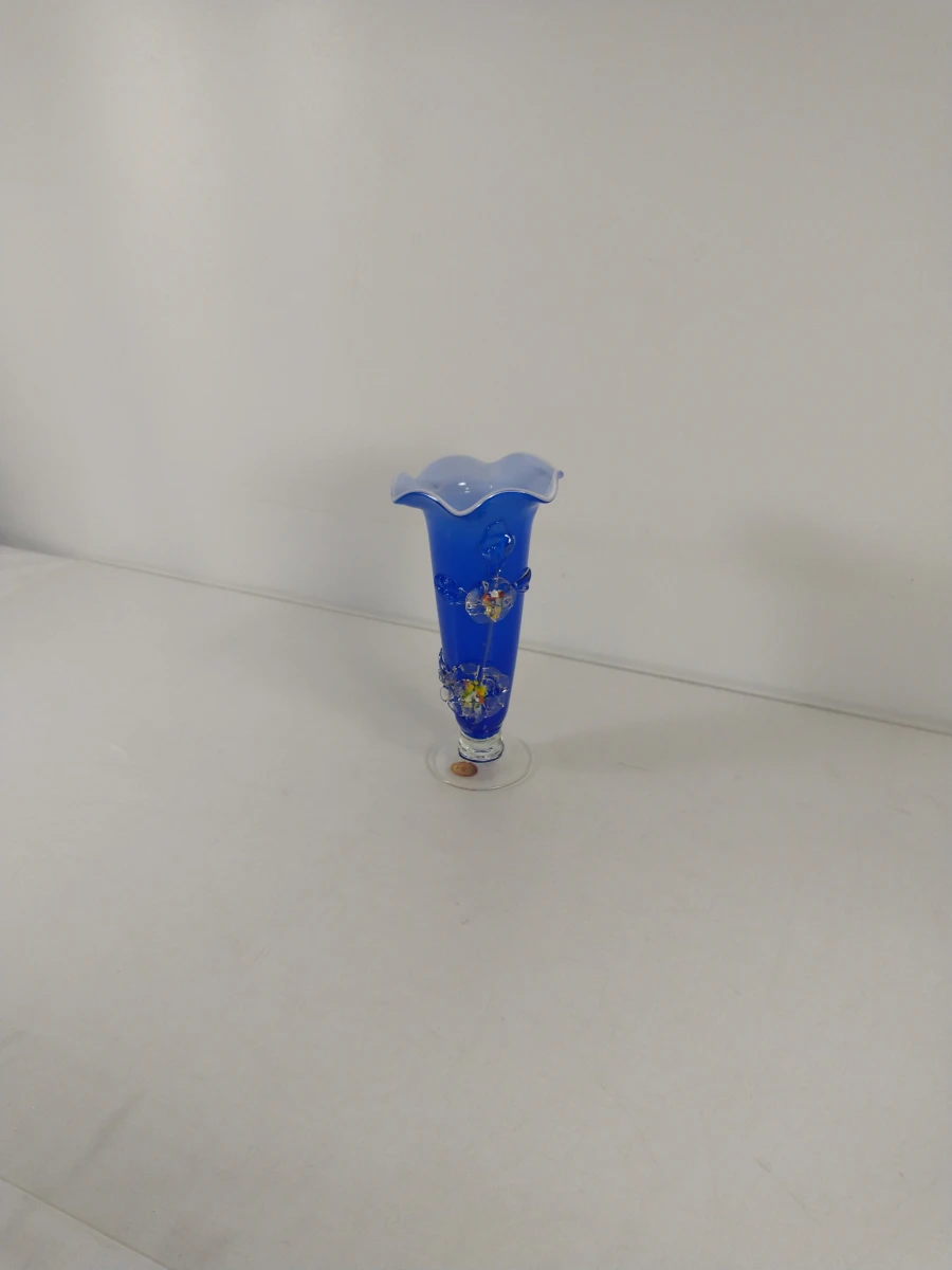 Blauwe glazen vaas met bloemdecoratie - foto 2