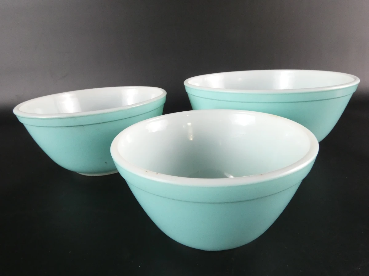Set vintage Pyrex mengkommen en ovenschaal in turquoise - foto 2