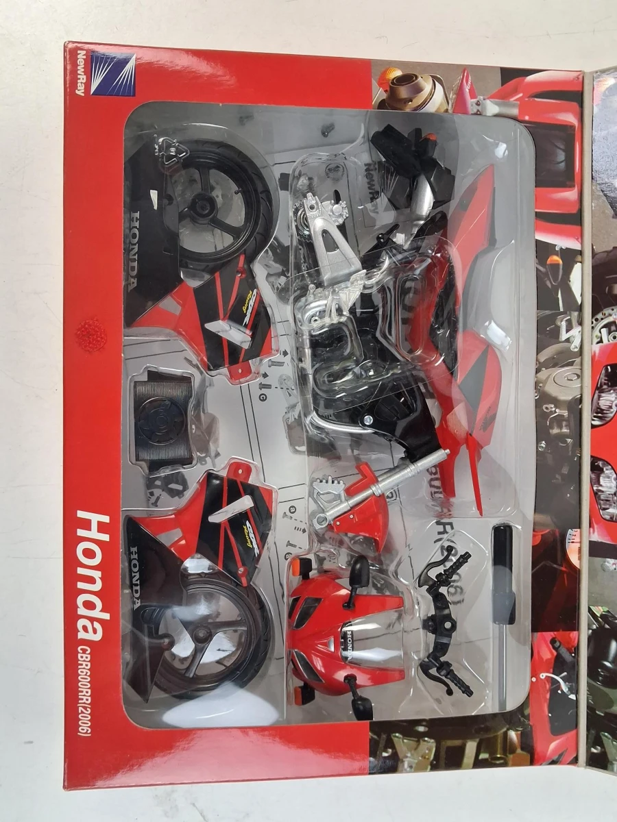 Twee miniatuur motorfiets modelbouwdozen - foto 3