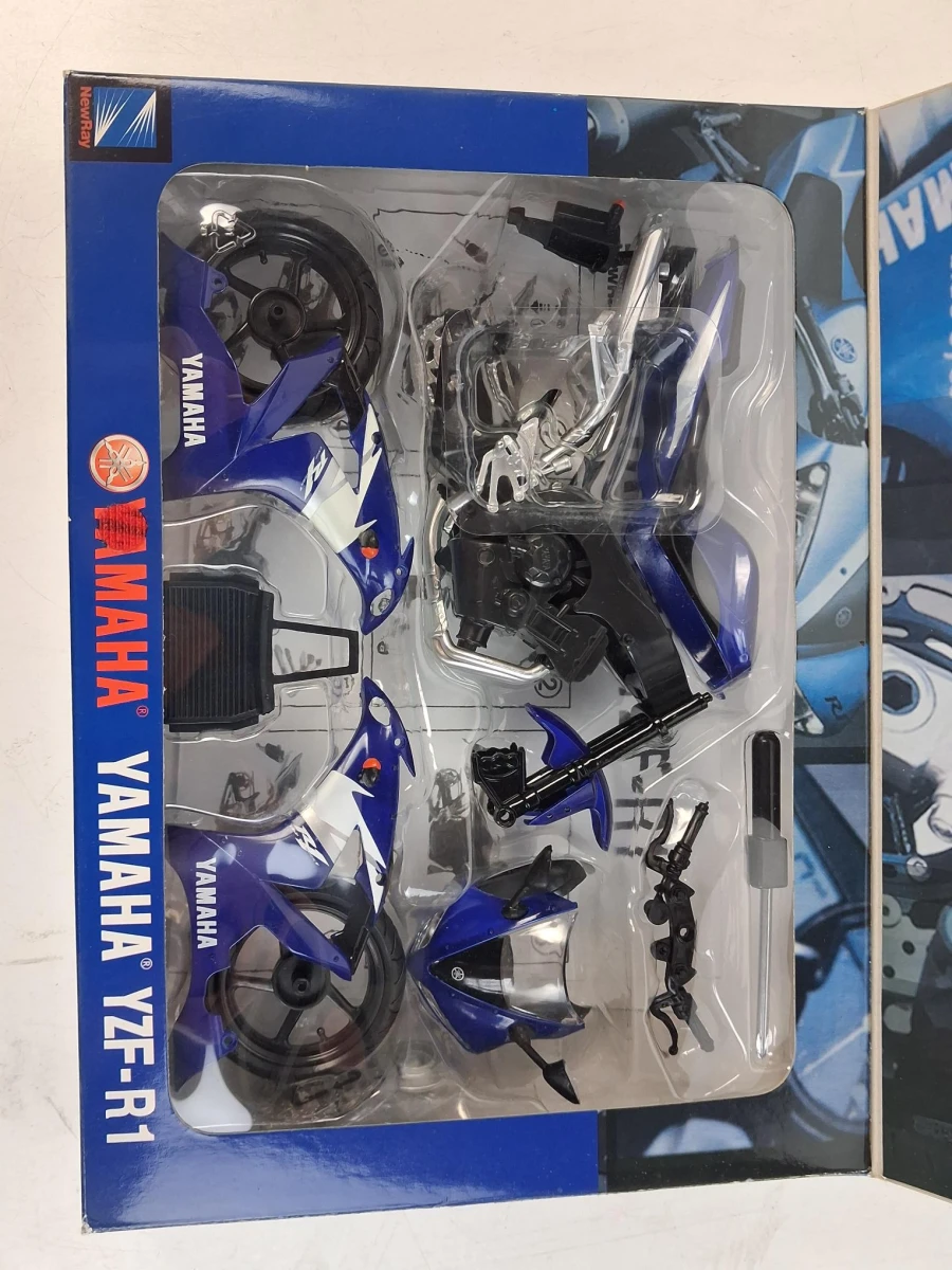 Twee miniatuur motorfiets modelbouwdozen - foto 5