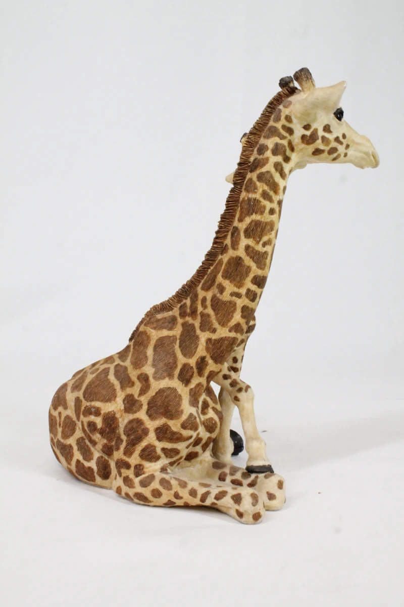 Decoratief polystone giraffenbeeldje - foto 2