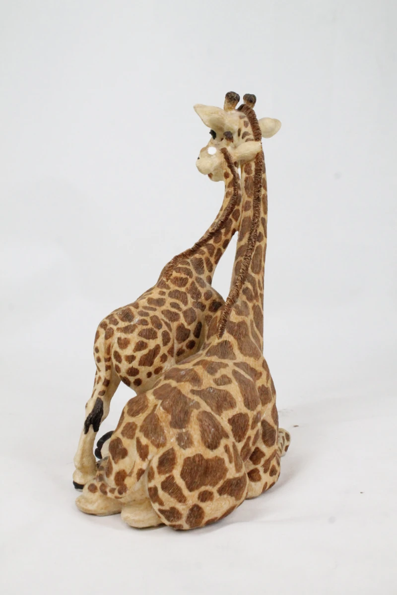 Decoratief polystone giraffenbeeldje - foto 3