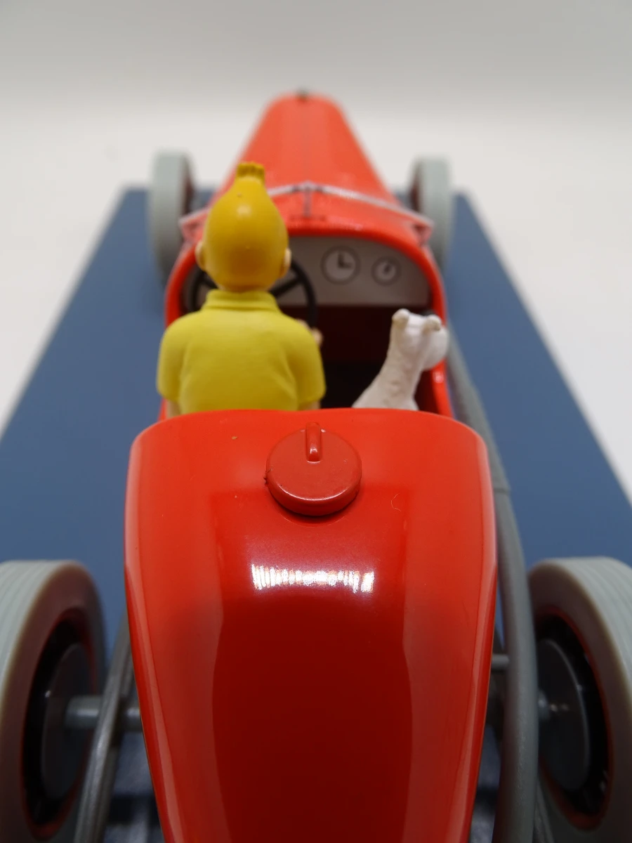 Set van 2 Tintin modelauto's in vitrinekast - foto 23
