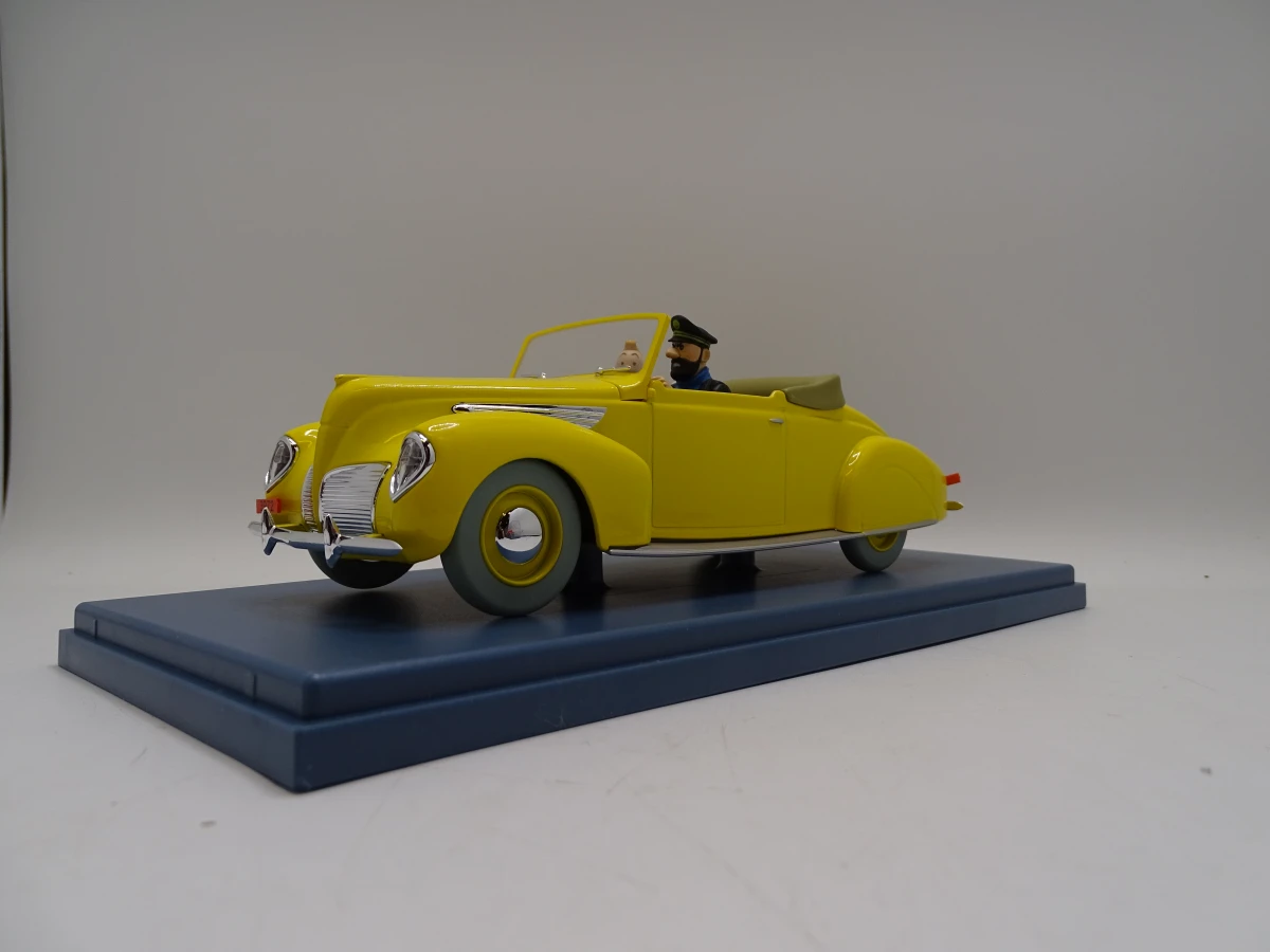 Set van 2 Tintin modelauto's in vitrinekast - foto 7