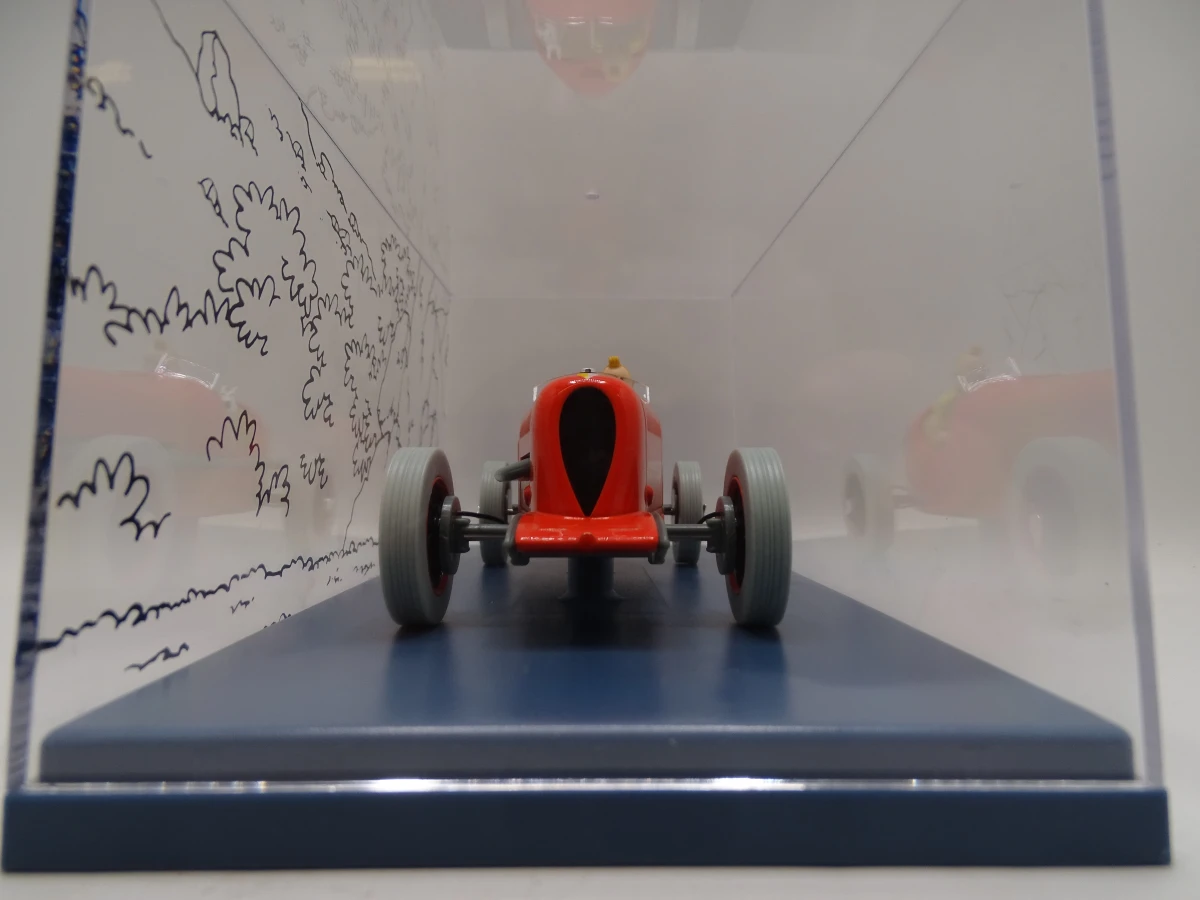 Set van 2 Tintin modelauto's in vitrinekast - foto 16