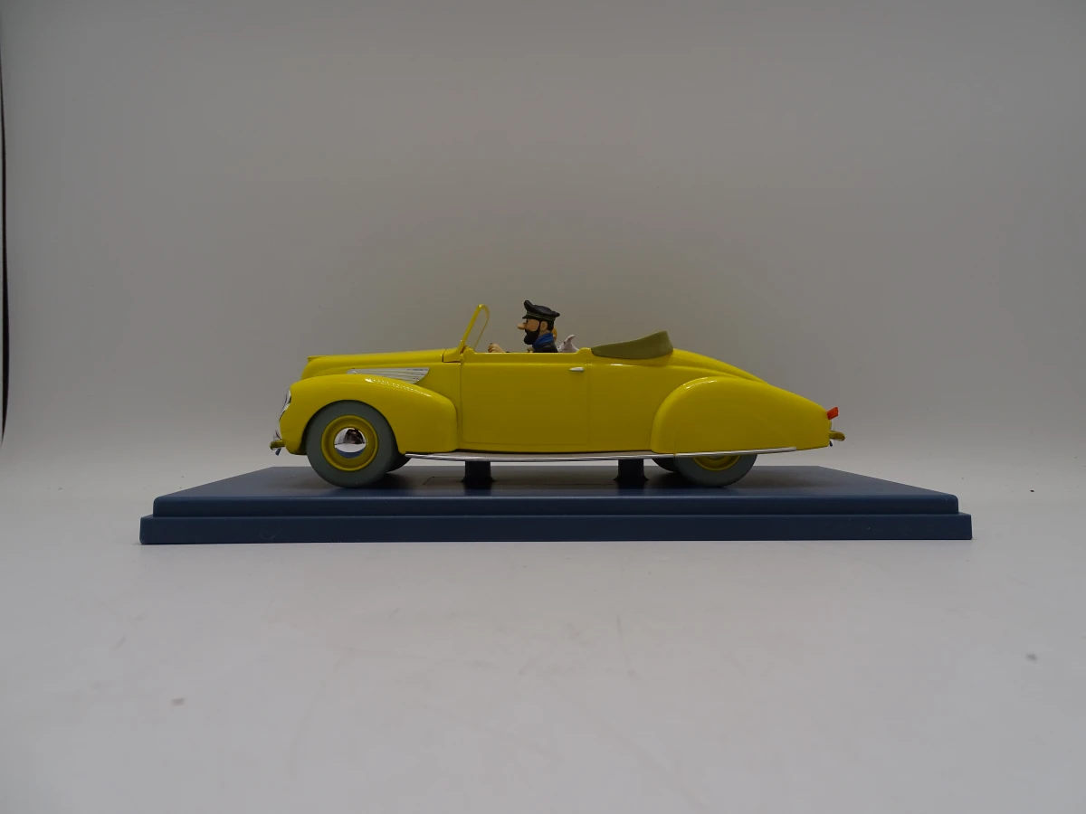 Set van 2 Tintin modelauto's in vitrinekast - foto 6
