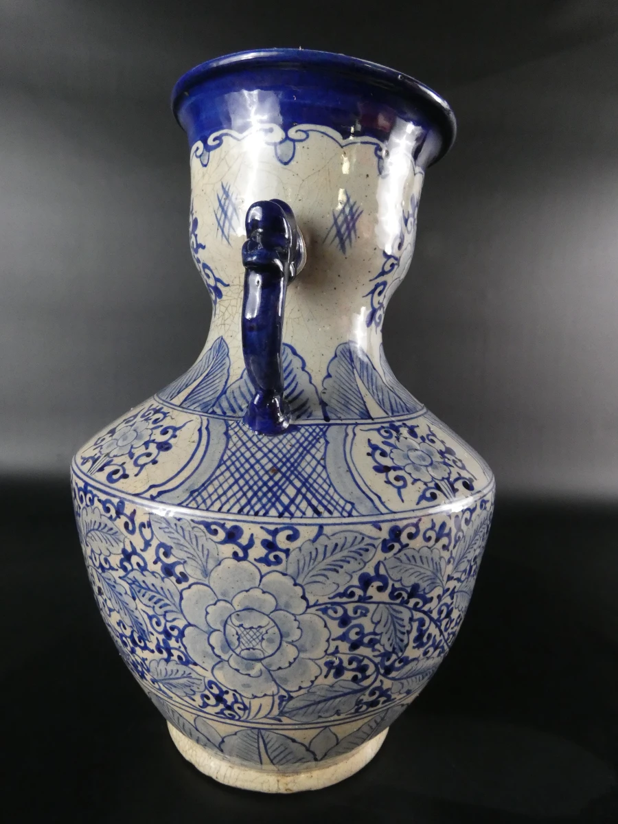 Karaktervolle Chinese blauw-witte 'Nanking' drakenvaas (ca 1900) - foto 2