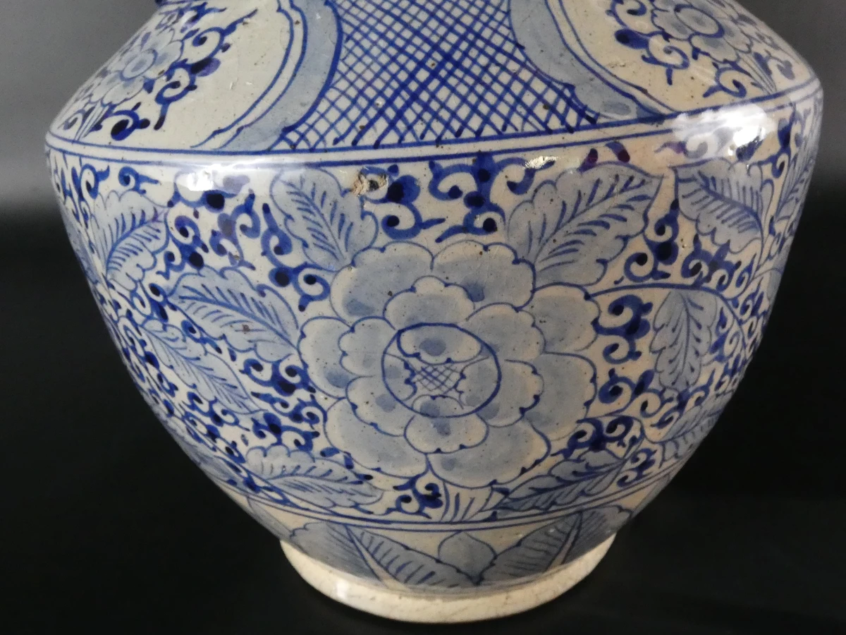 Karaktervolle Chinese blauw-witte 'Nanking' drakenvaas (ca 1900) - foto 4