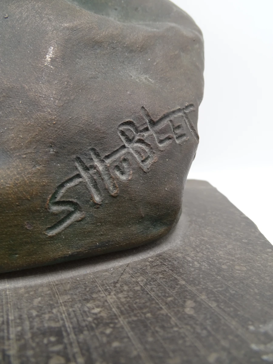 terra-cotta buste van S. Hublet – foto 4 – kavel bij De Kringwinkel, Oostende