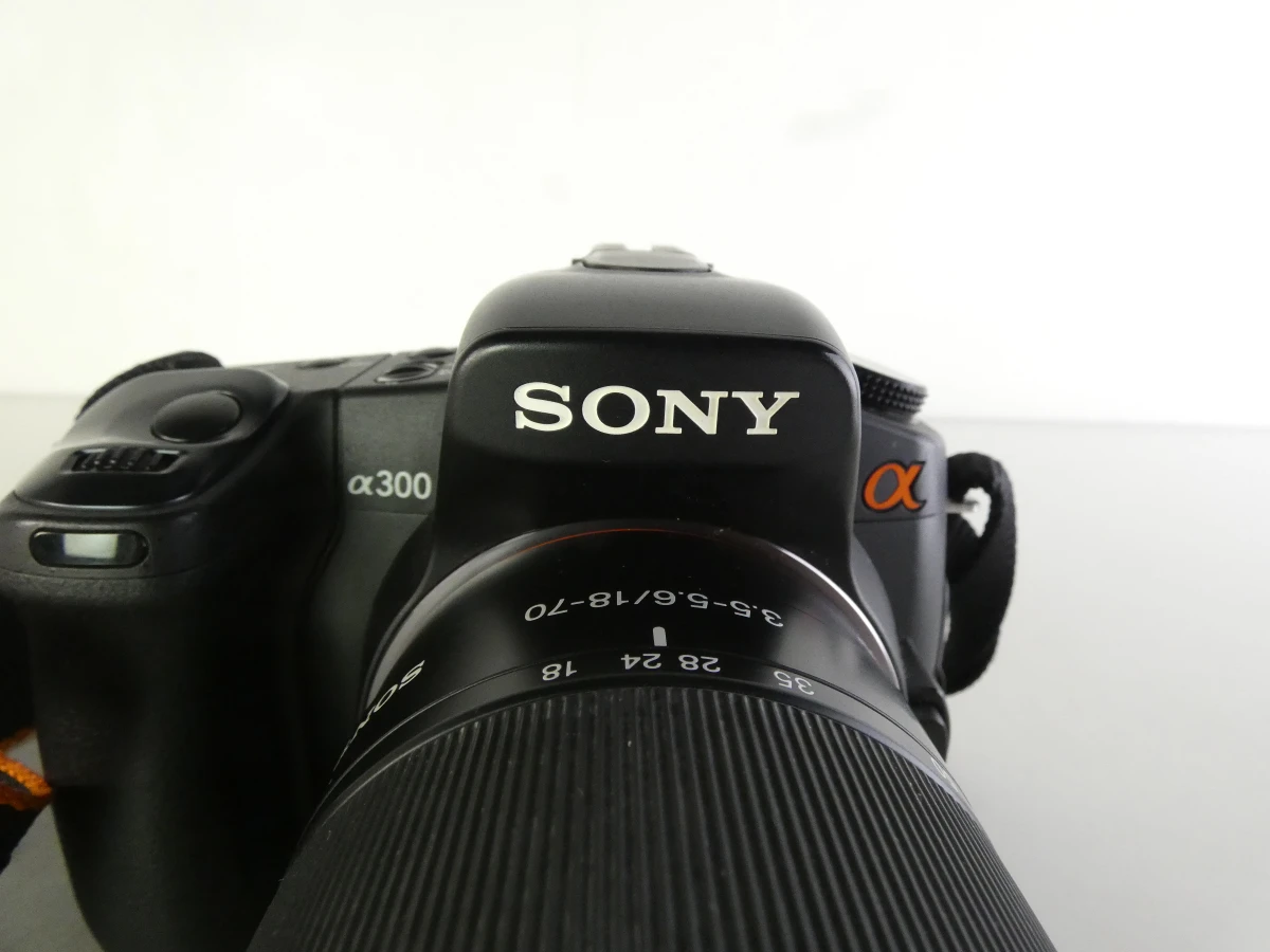 Sony Alpha DSLR-A300 digitale spiegelreflexcamera set met draagtas - foto 2