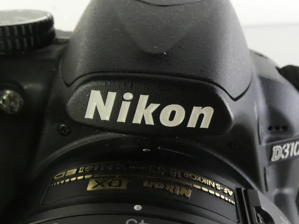Nikon D3100 spiegelreflexcamera met accessoires en tas - foto 3