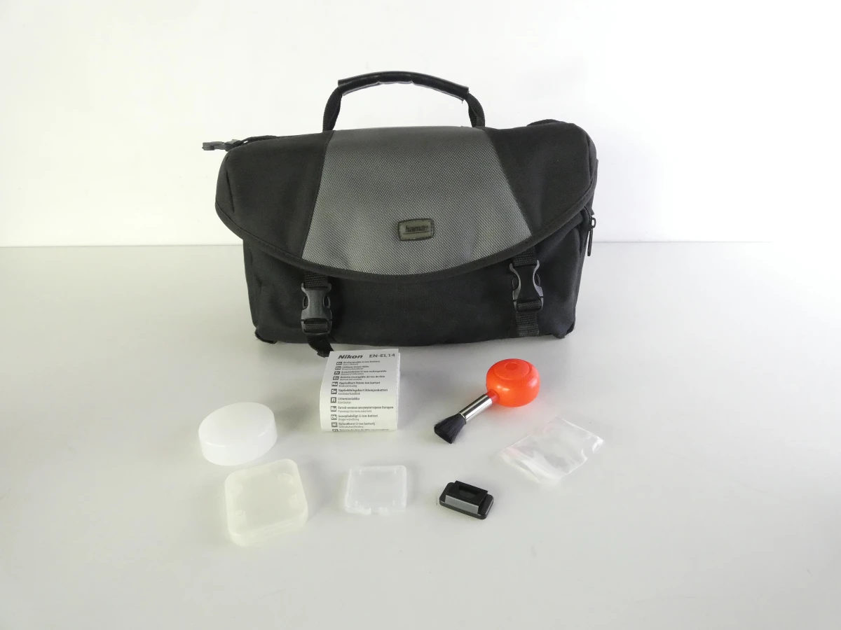 Nikon D3100 spiegelreflexcamera met accessoires en tas - foto 17