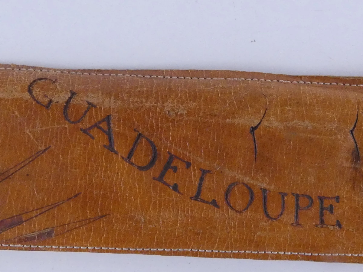 Oude machete met leren schede Guadeloupe - foto 8