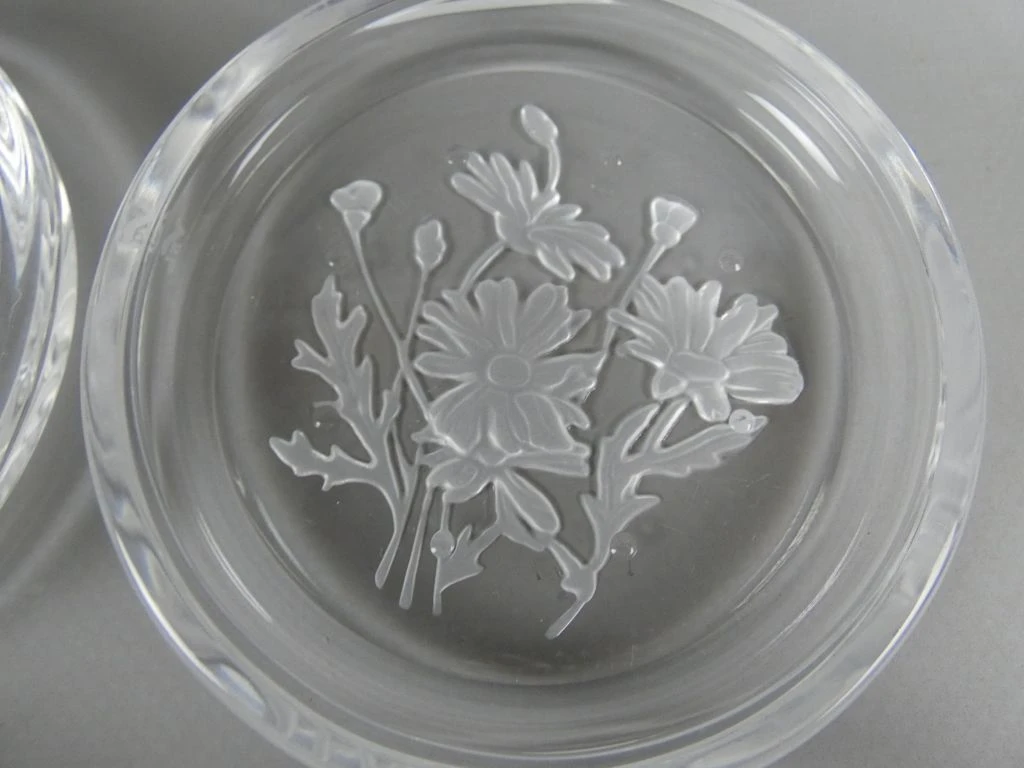 Set van 23 glazen onderzetters met bloemmotief - foto 4