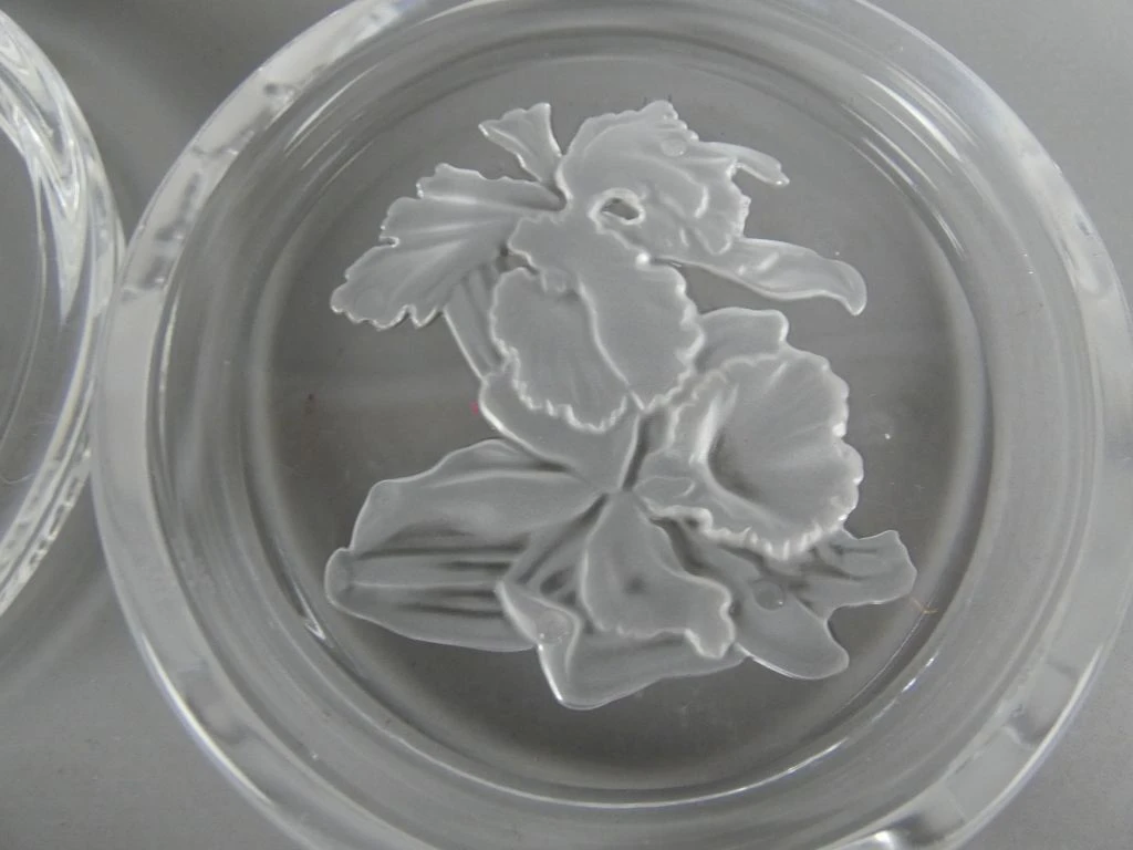 Set van 23 glazen onderzetters met bloemmotief - foto 3