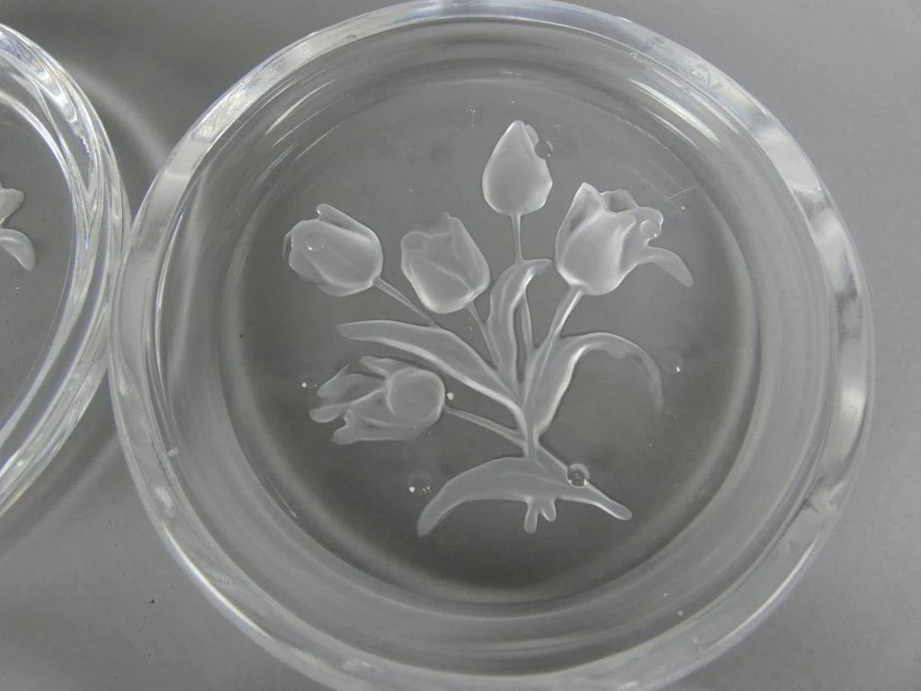 Set van 23 glazen onderzetters met bloemmotief - foto 2