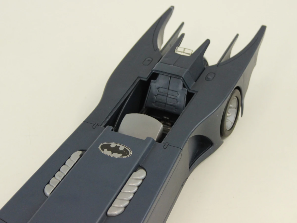 Kenner Batmobile speelgoedauto met vliegtuig uit 1993 - foto 4