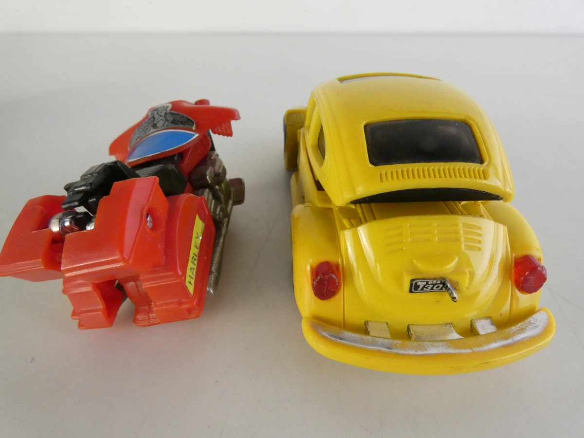 Transformers strip nr. 4 met 8 vintage voertuigen - foto 12