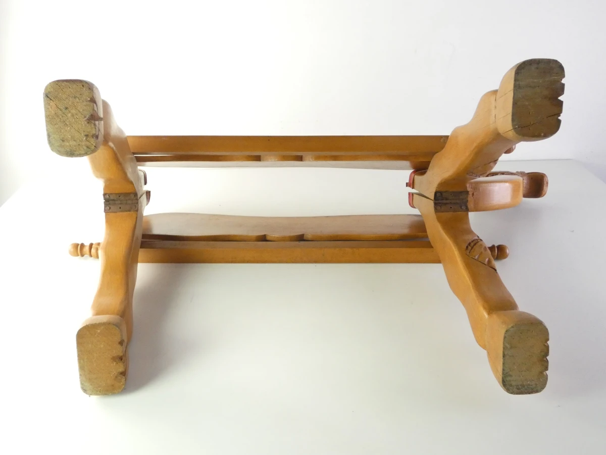 Houten kameel kruk met leren zitting - foto 10