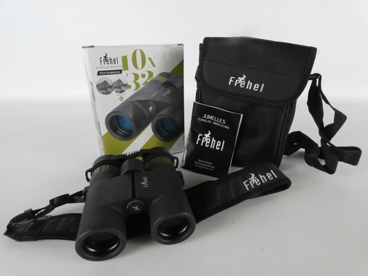 Frehel Waterproof 10x32 ED Verrekijker met Tas en Handleiding – kavel bij De Kringwinkel, Heverlee