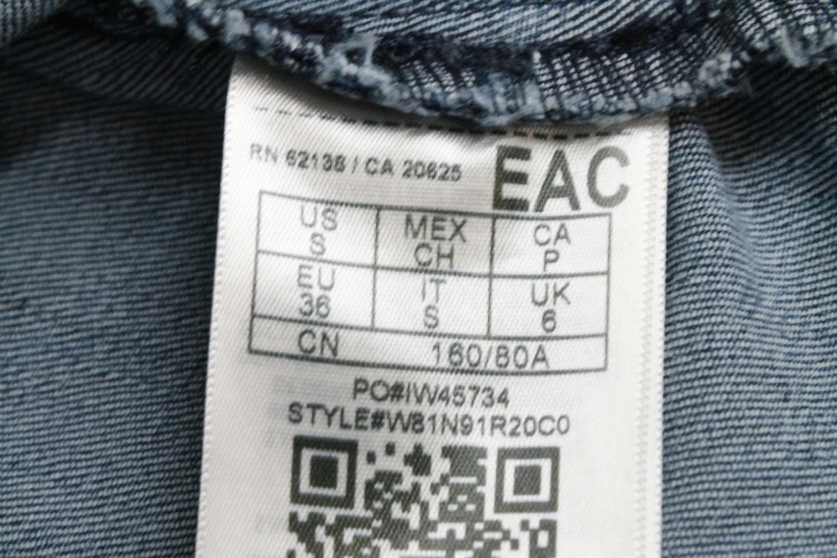 GUESS Doodle Art 90s Icon Denim Jacket - foto 8