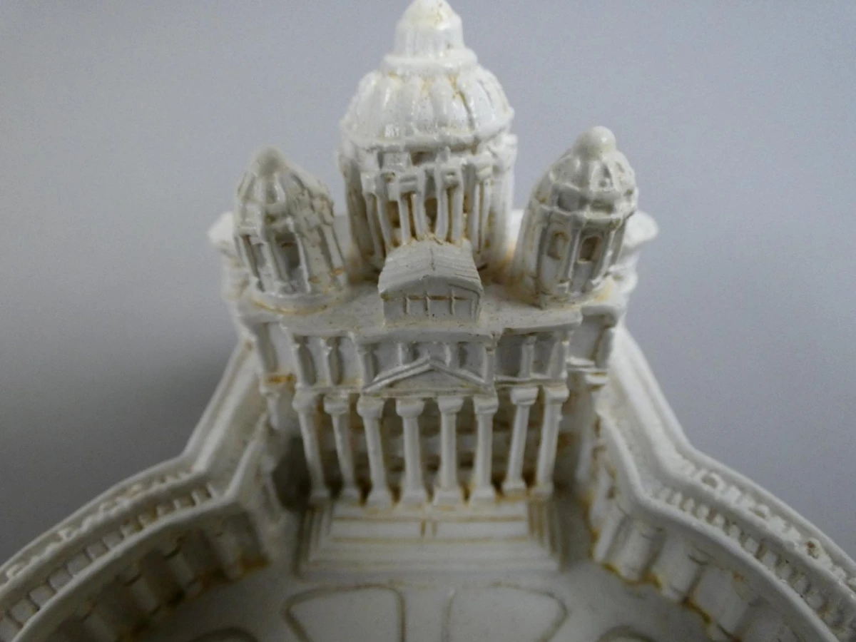 Miniatuur van de Sint-Pietersbasiliek in Rome - foto 6