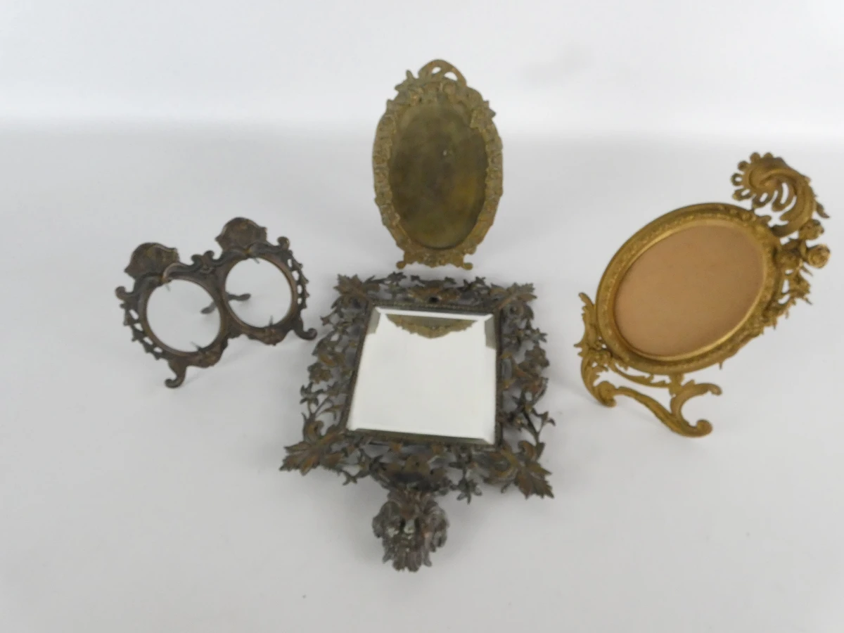 Set van 3 oude fotolijstjes en wandspiegeltje – kavel bij De Kringwinkel, Heverlee