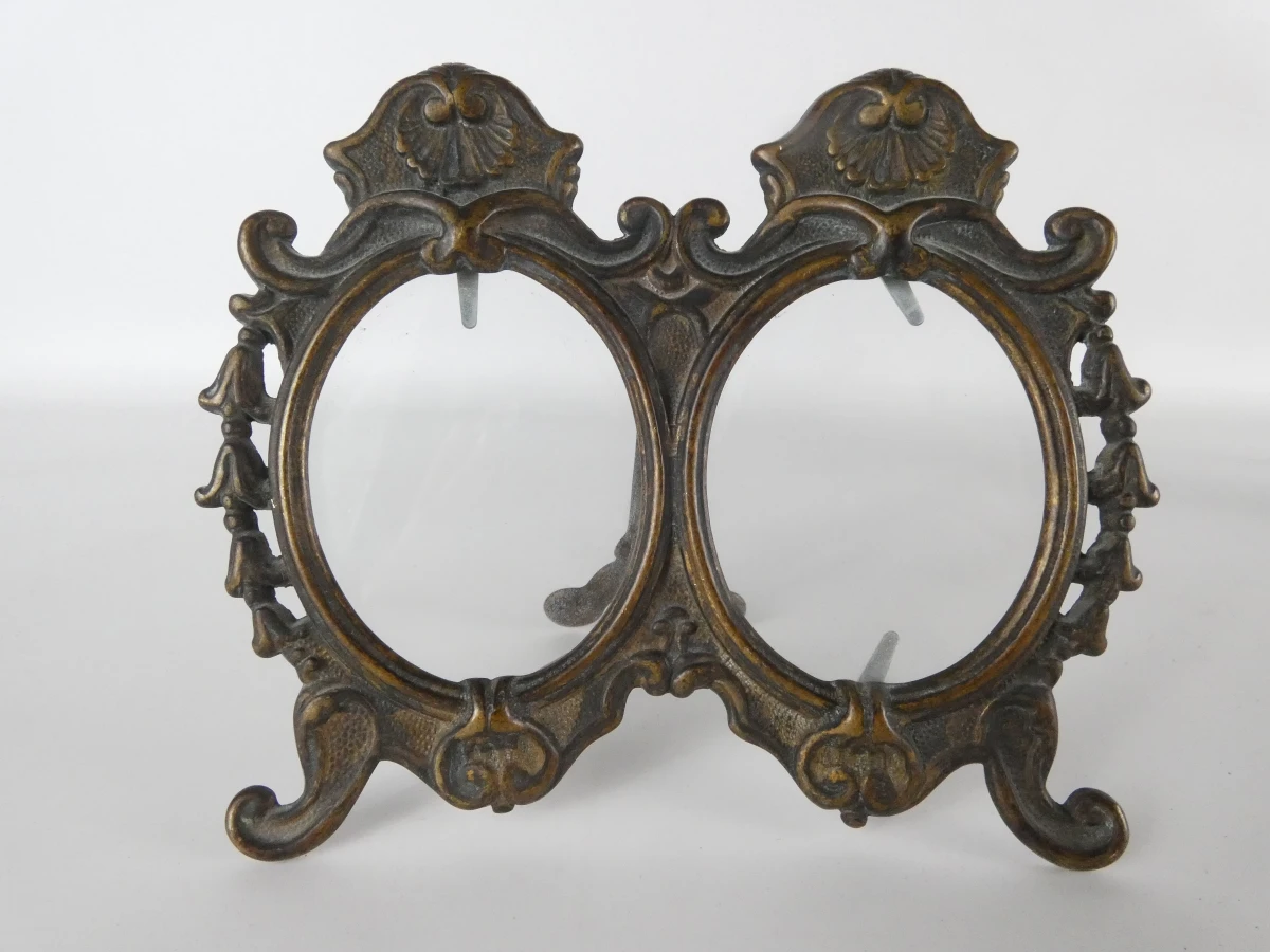 Set van 3 oude fotolijstjes en wandspiegeltje – foto 2 – kavel bij De Kringwinkel, Heverlee