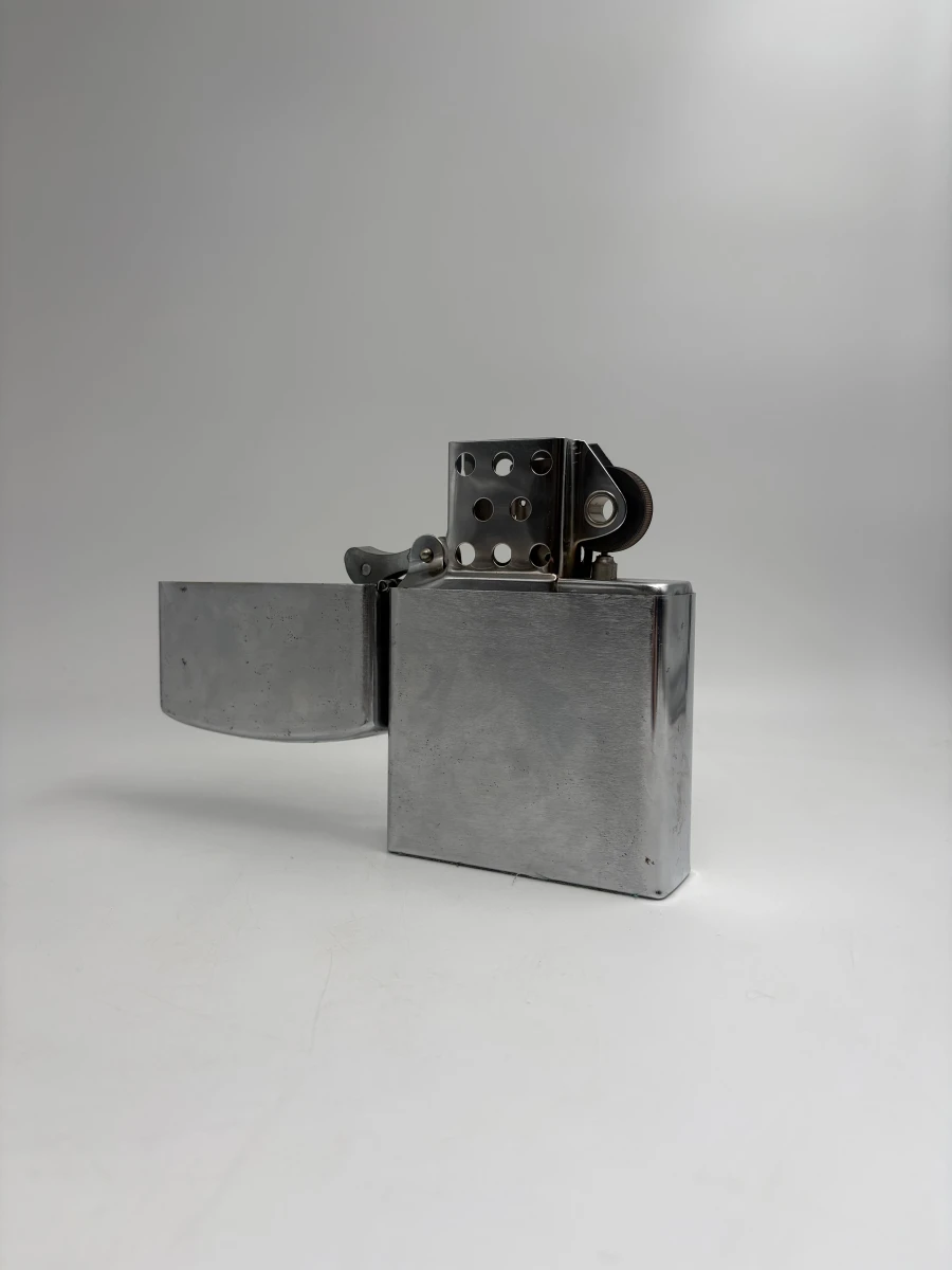 Verzilverde aansteker met metalen etui - foto 7