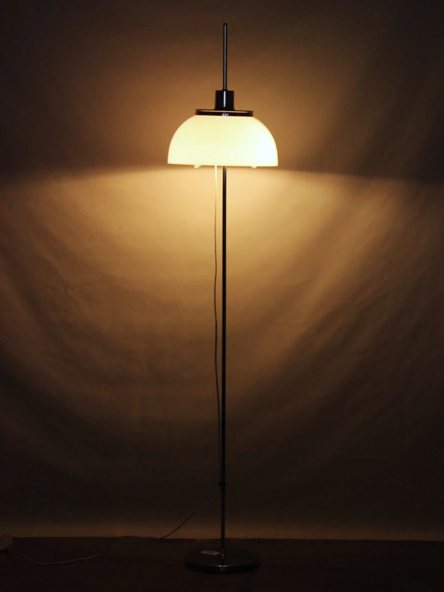 Vintage mushroom vloerlamp in de stijl van Harvey Guzzini Faro - foto 6