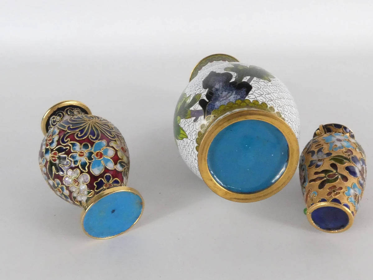 Set van 10 Cloisonné miniatuur vazen en beeldjes - foto 14