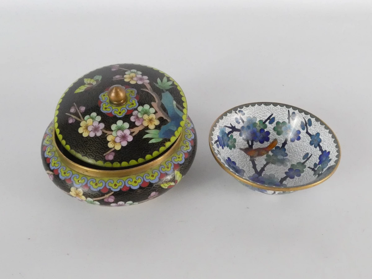 Set van 10 Cloisonné miniatuur vazen en beeldjes - foto 18