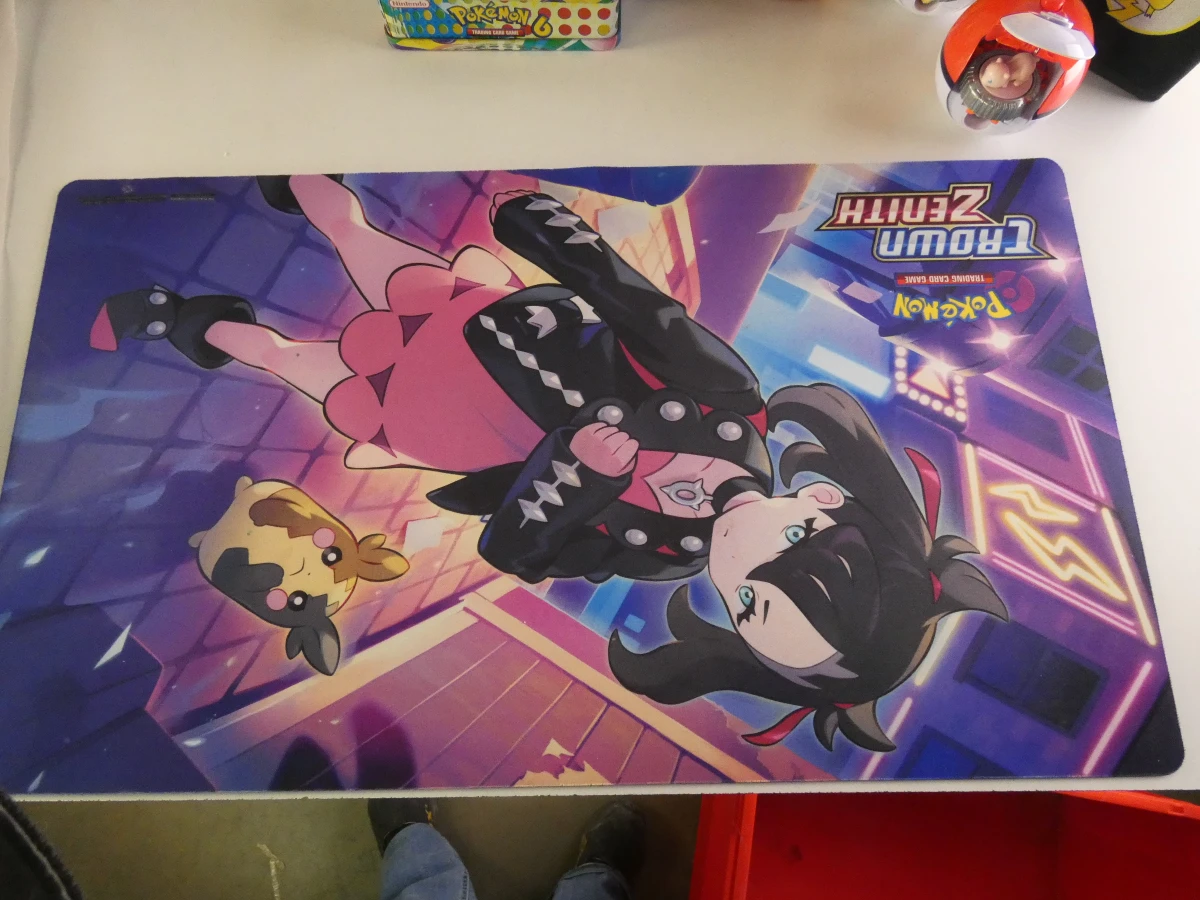 Pokémon verzamelset met figuren, posters en accessoires - foto 2