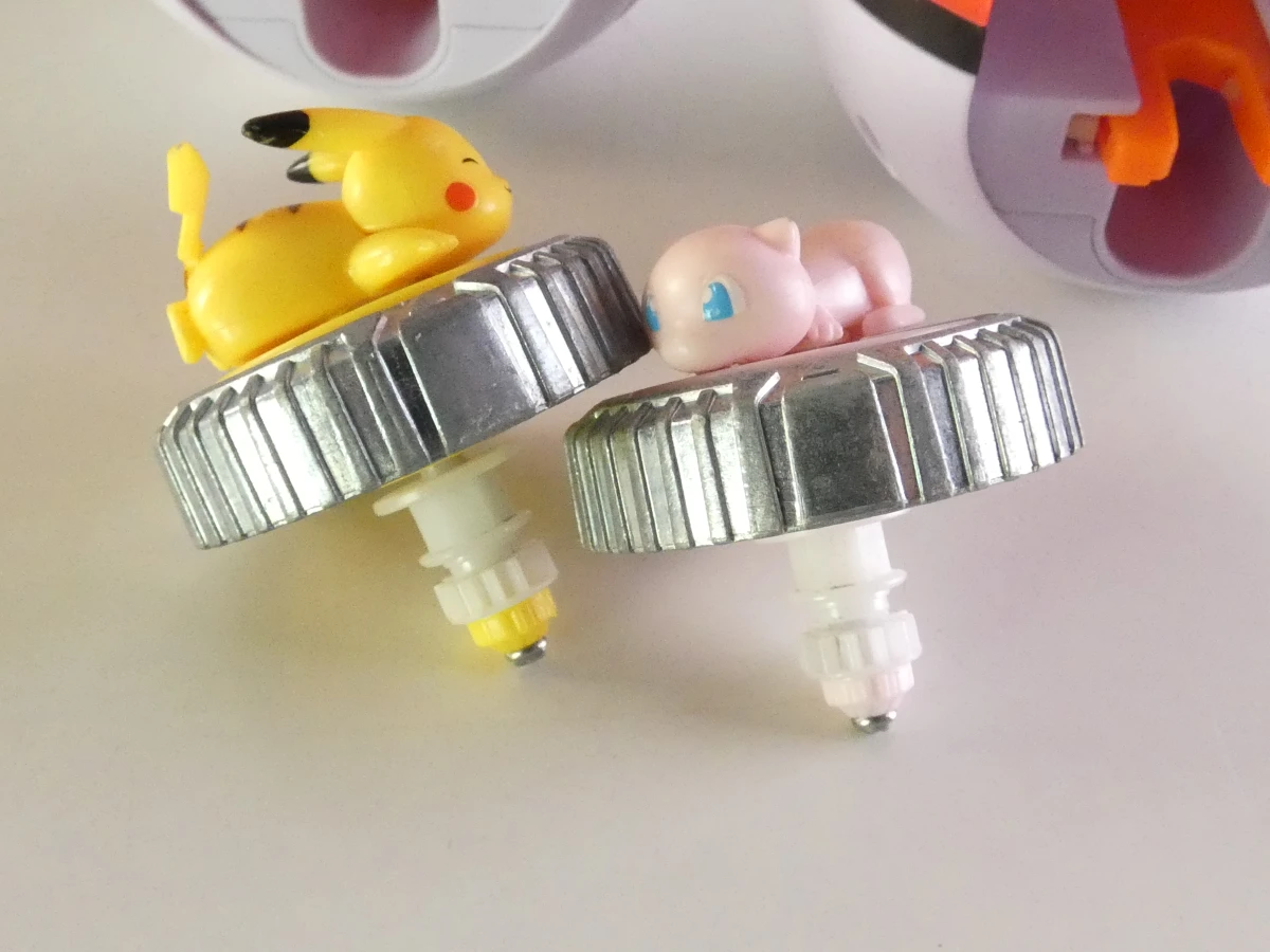 Pokémon verzamelset met figuren, posters en accessoires - foto 6