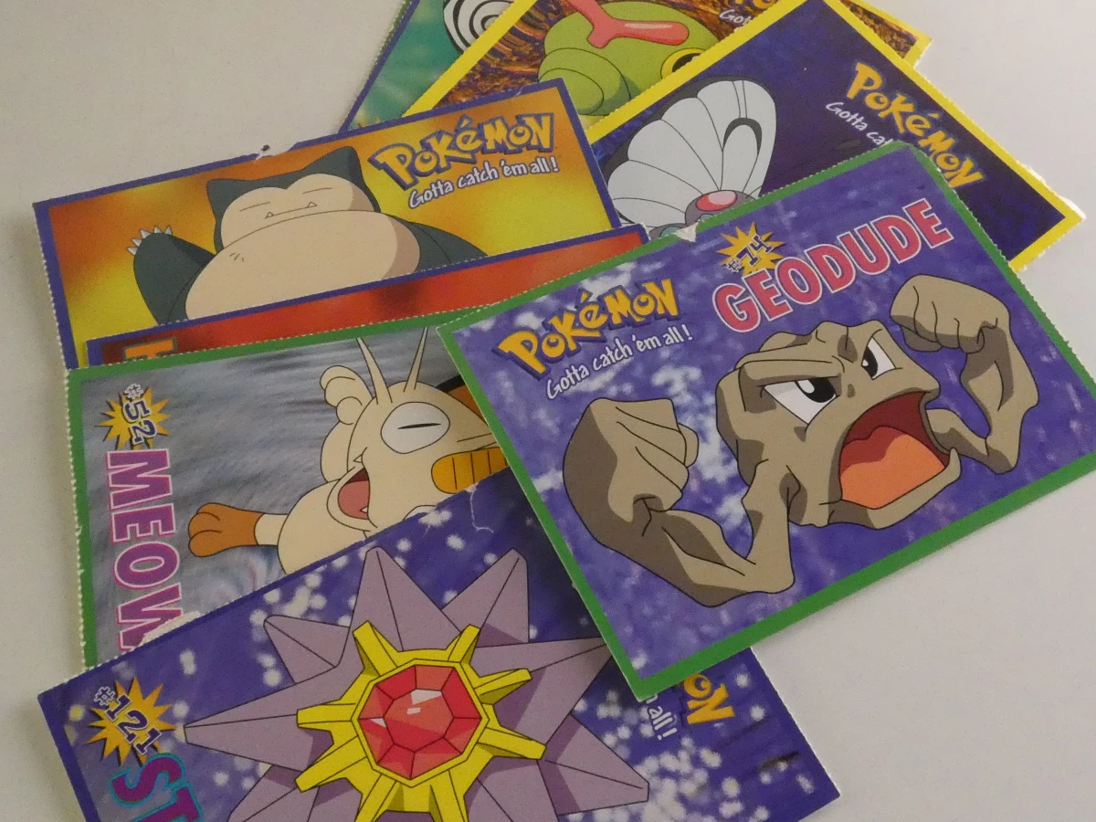 Pokémon verzamelset met figuren, posters en accessoires - foto 33