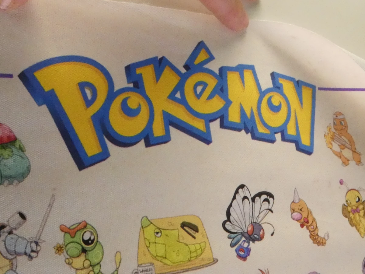 Pokémon verzamelset met figuren, posters en accessoires - foto 36