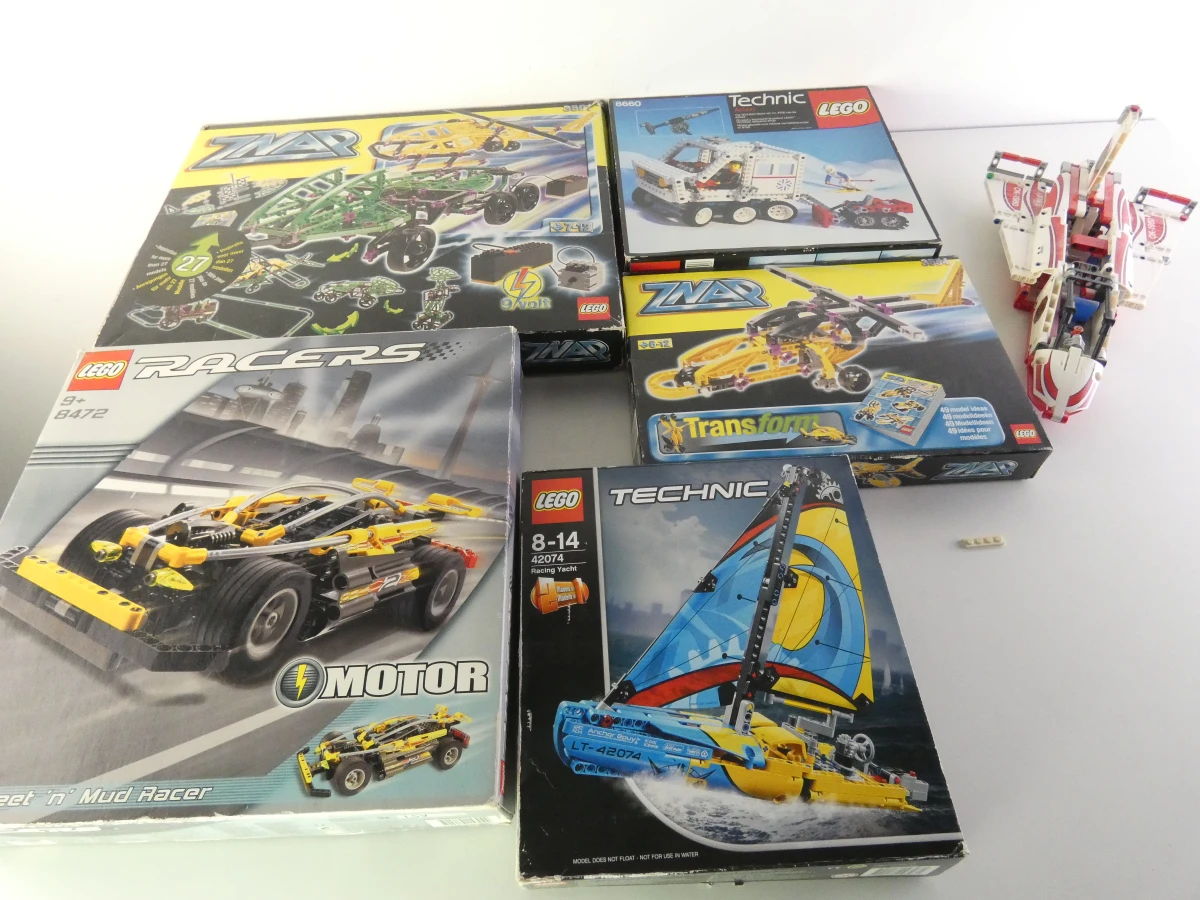 Diverse LEGO Technic, Znap en Racers bouwsets – kavel bij De Kringwinkel, Heverlee